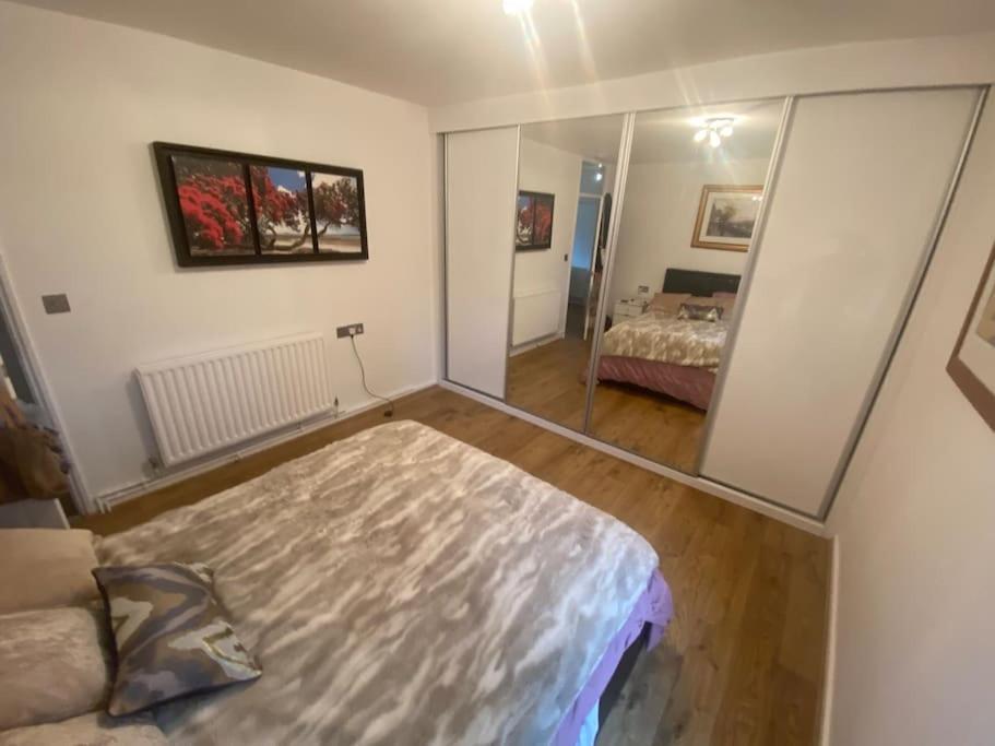 London City Retreat Escape In Oval - Elephant & Castle Eksteriør billede